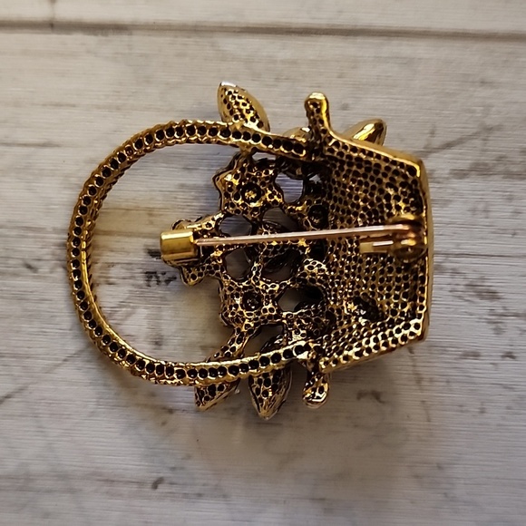 Floral Gem filled  Weave Basket Brooch - Picture 2 of 4